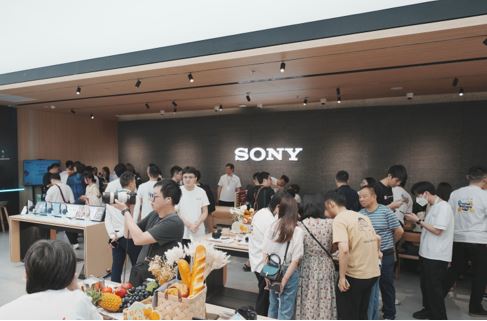 开业当日店内盛况