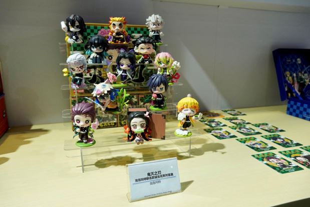 《鬼灭之刃》泡泡玛特联名款盲盒