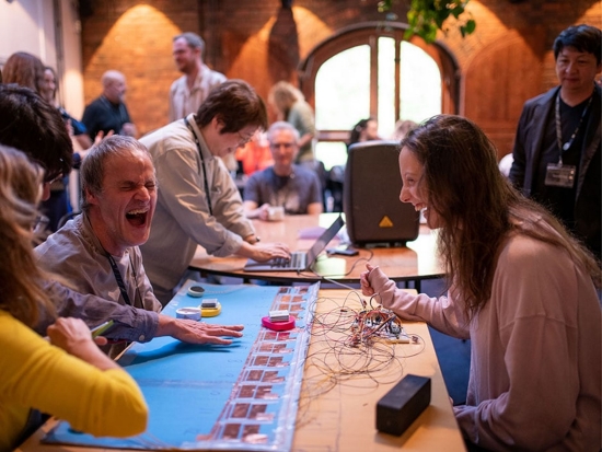 在英国举办的创客马拉松