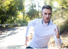 索尼无线防水运动耳机WI-SP510