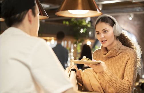 索尼WH-1000XM4耳机智能操控  快速响应