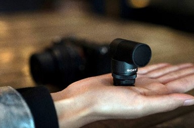 ECM-G1设计紧凑小巧，重约34g