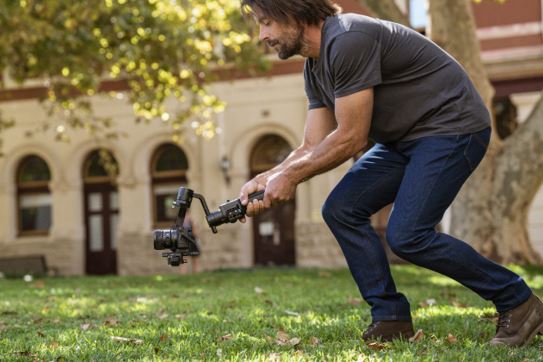 可搭配各种附件实现专业视频性能
