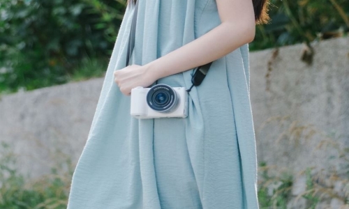 外观时尚、轻便小巧